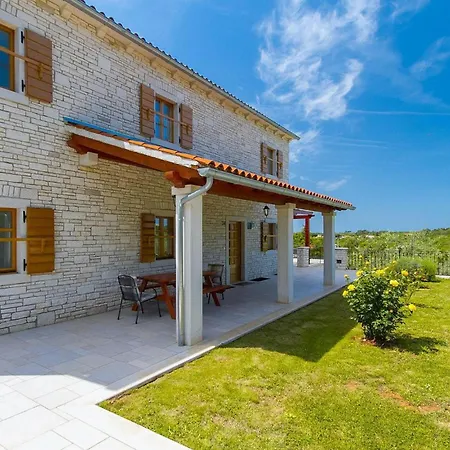 Veronika Casa de Férias