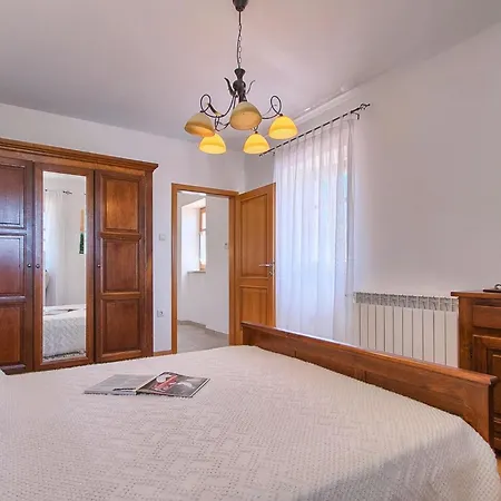 Vakantiehuis Veronika Pula