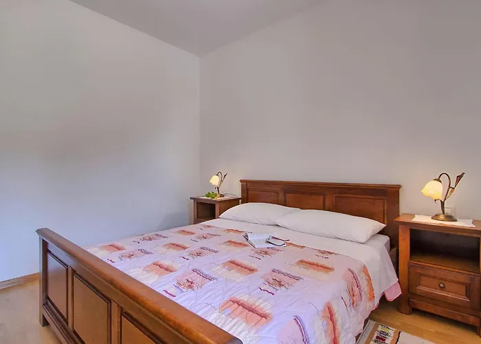 Semesterbostad Veronika Pula