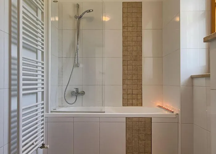 Semesterbostad Veronika *